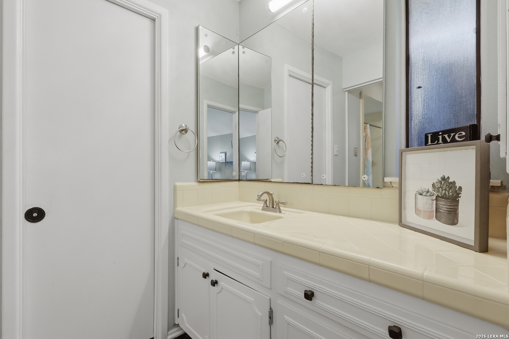 1102 Country Pike San Antonio TX 78216