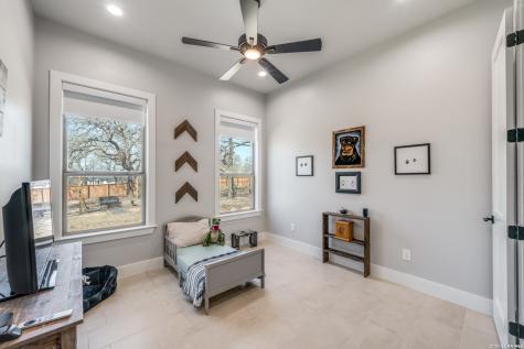 113 Hondo Vista La Vernia TX 78121