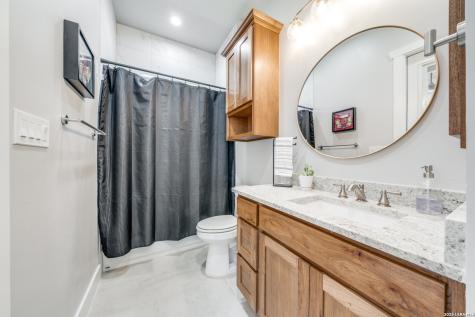 113 Hondo Vista La Vernia TX 78121