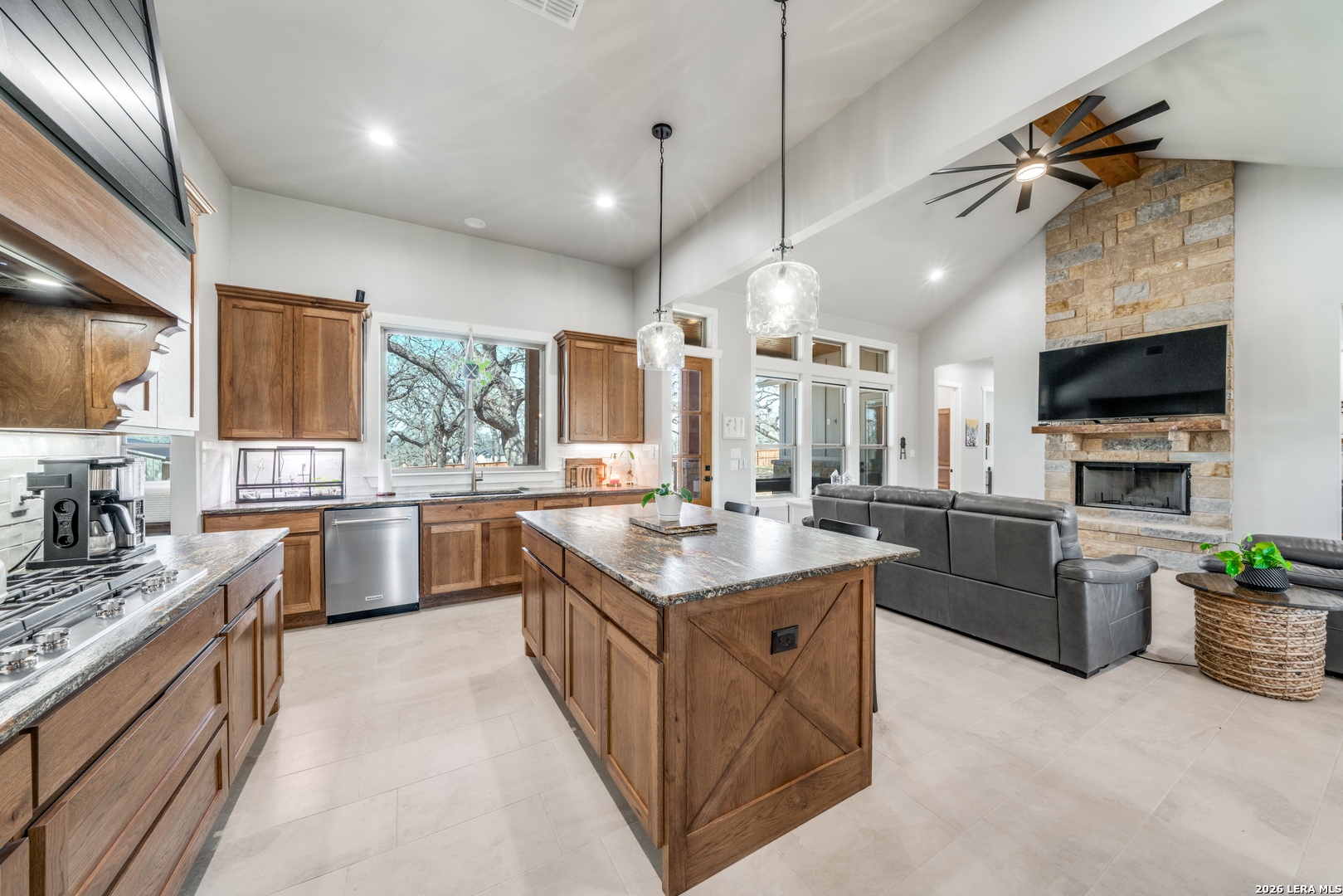 113 Hondo Vista La Vernia TX 78121