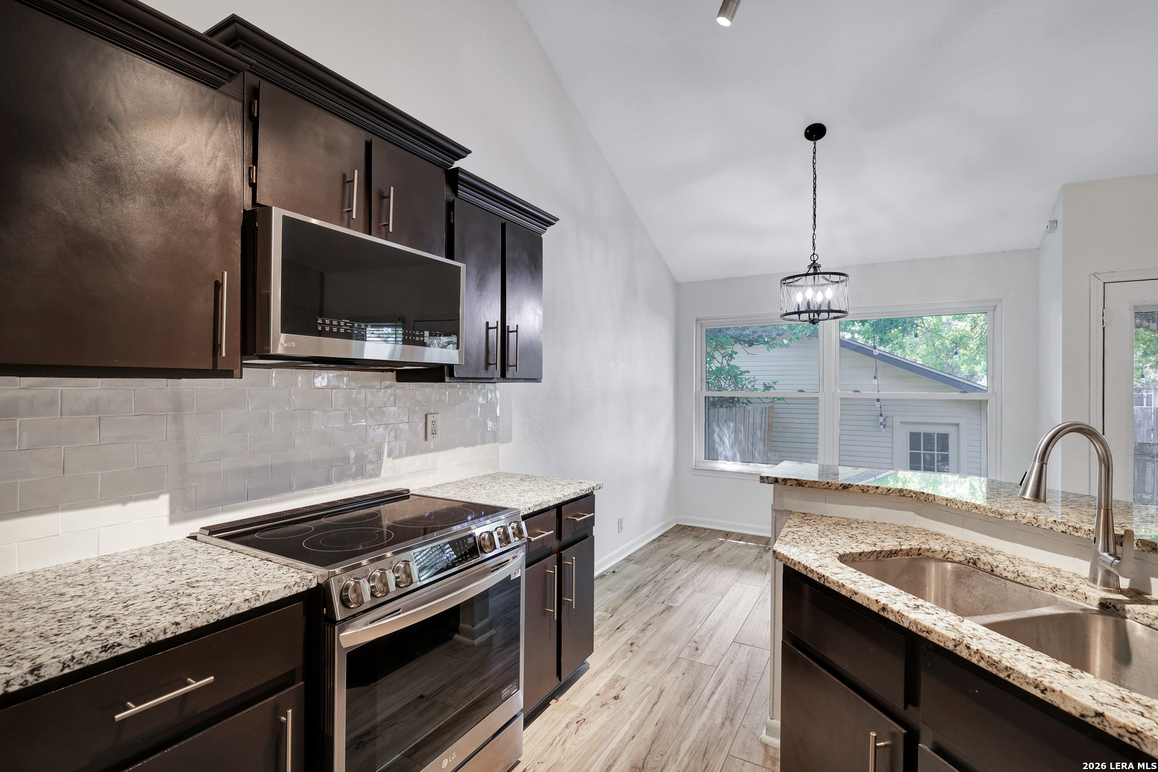 9524 Stillforest San Antonio TX 78250