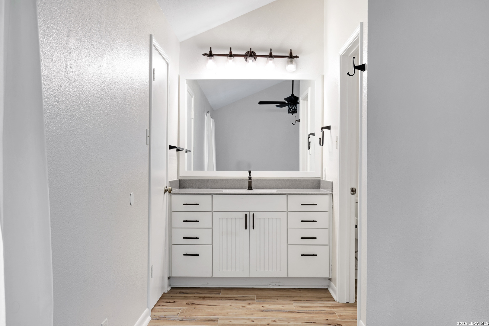 9524 Stillforest San Antonio TX 78250