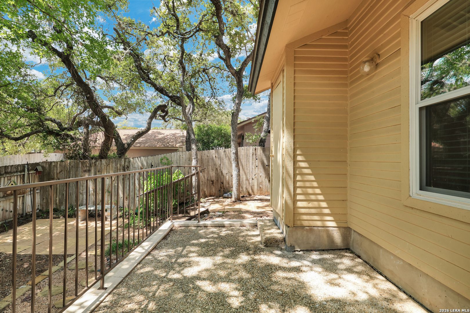 9524 Stillforest San Antonio TX 78250