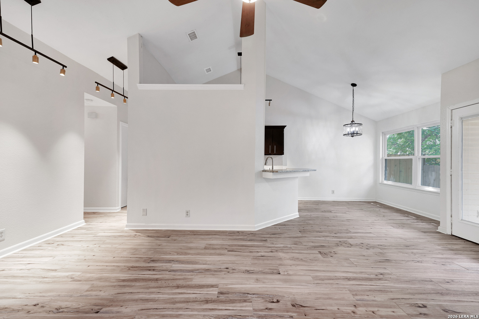 9524 Stillforest San Antonio TX 78250