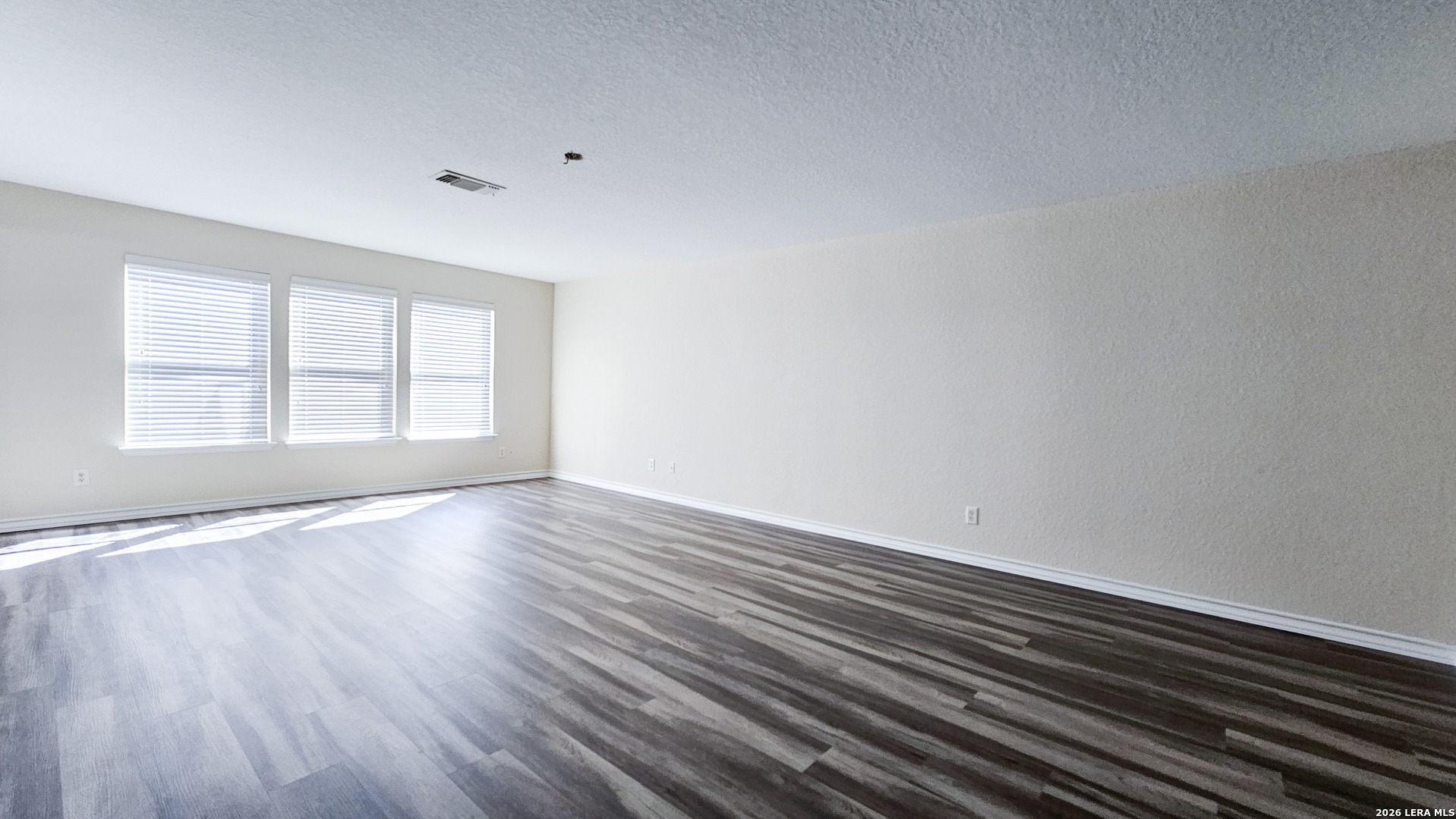 9302 Longmire San Antonio TX 78245
