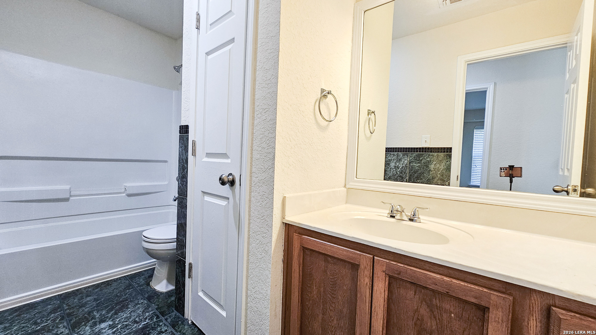 9302 Longmire San Antonio TX 78245