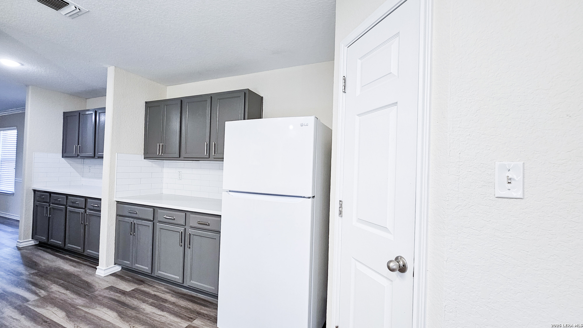 9302 Longmire San Antonio TX 78245