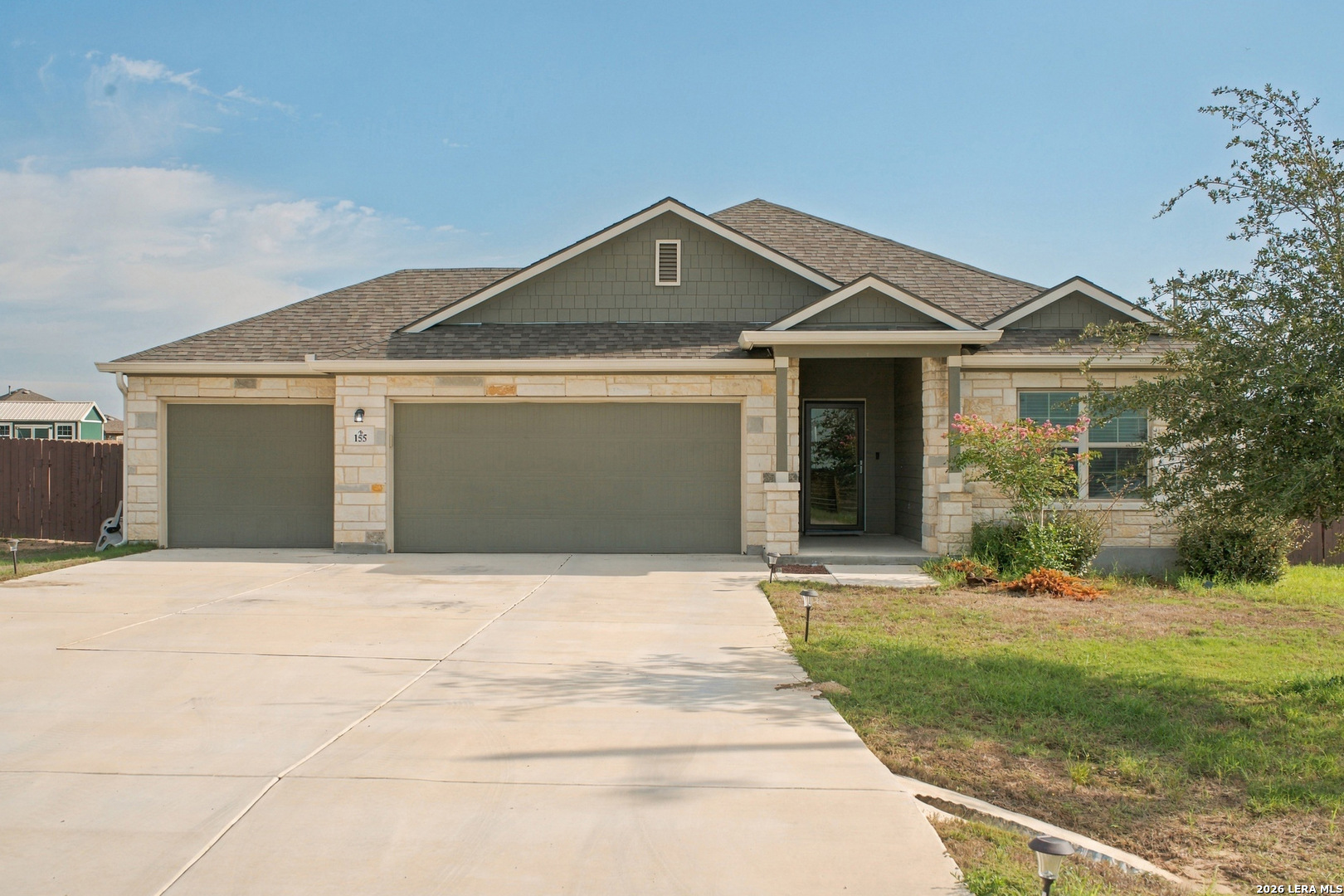 155 Arched Oak Loop Floresville TX 78114