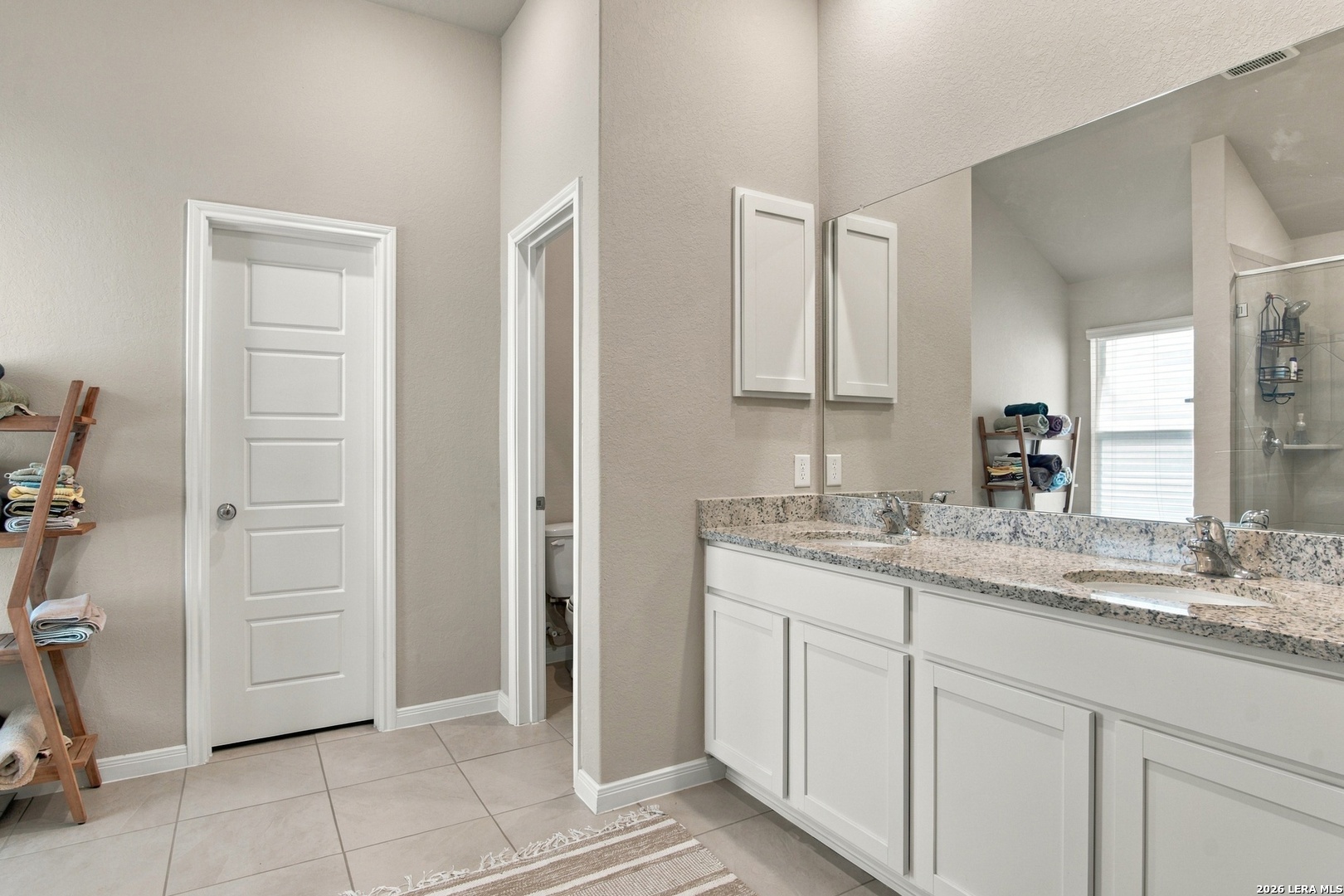 155 Arched Oak Loop Floresville TX 78114