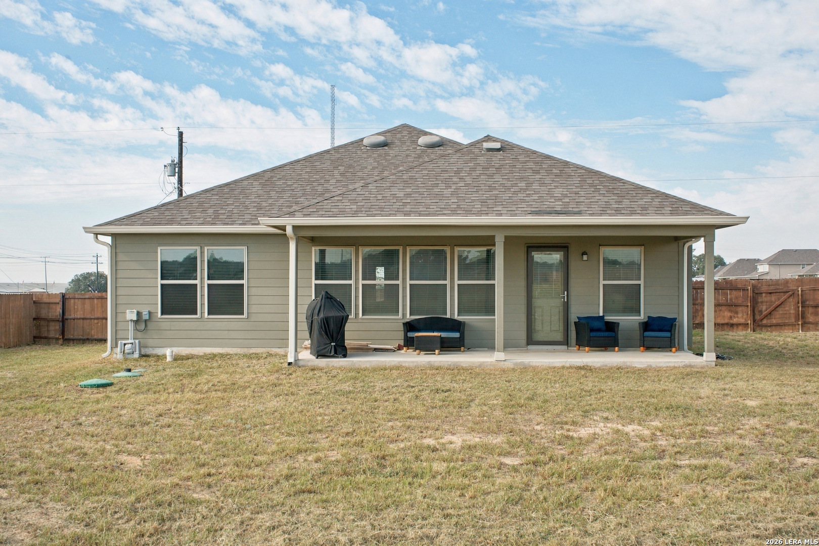 155 Arched Oak Loop Floresville TX 78114