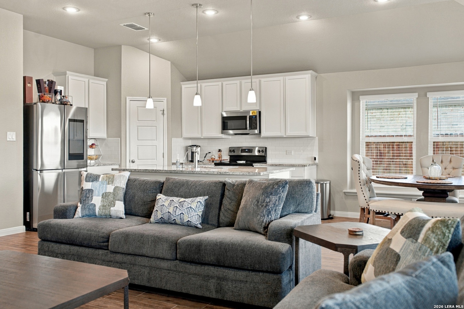 155 Arched Oak Loop Floresville TX 78114