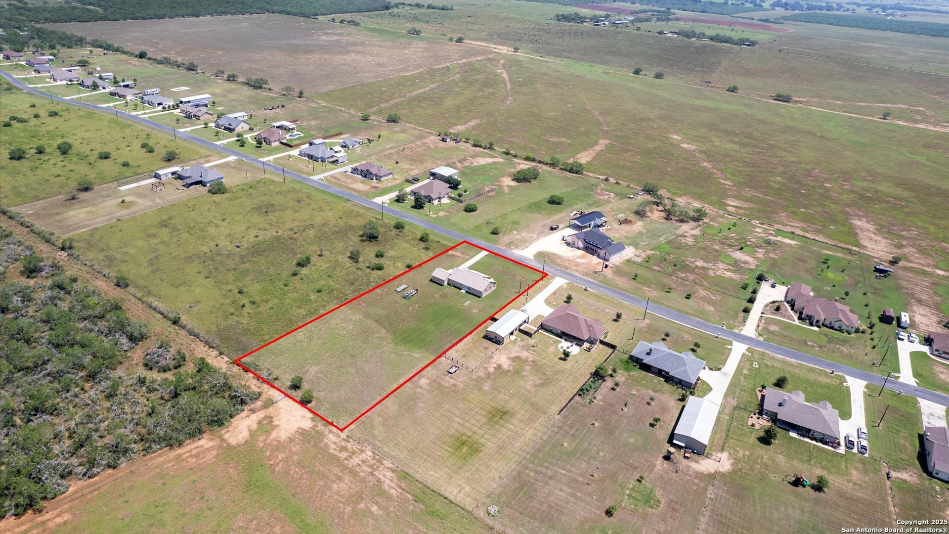 145 Gentle Breeze Floresville TX 78114