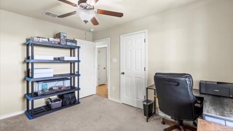 145 Gentle Breeze Floresville TX 78114