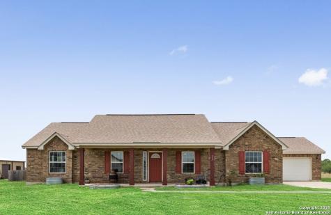 145 Gentle Breeze Floresville TX 78114