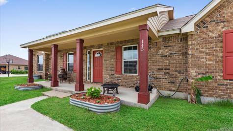 145 Gentle Breeze Floresville TX 78114