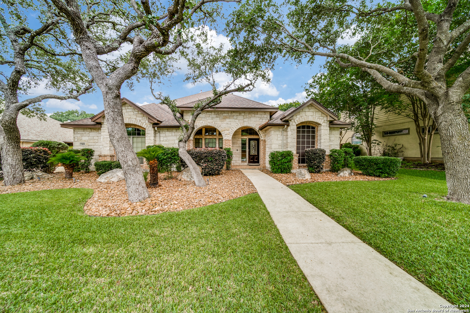 13606 French Park Helotes TX 78023