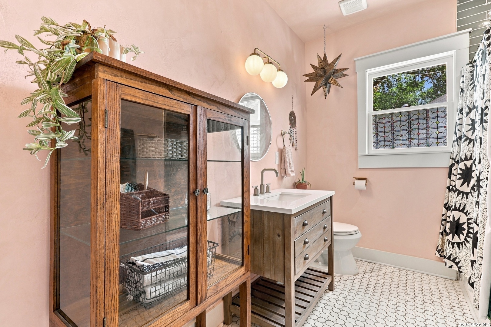 619 W Lullwood Avenue San Antonio TX 78212