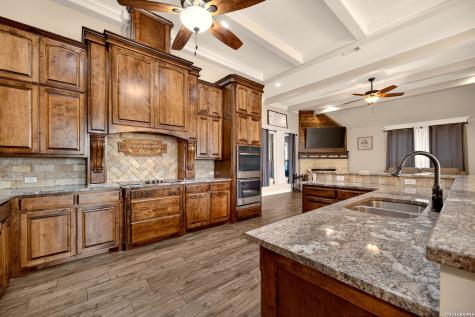 133 Mulhouse Castroville TX 78009
