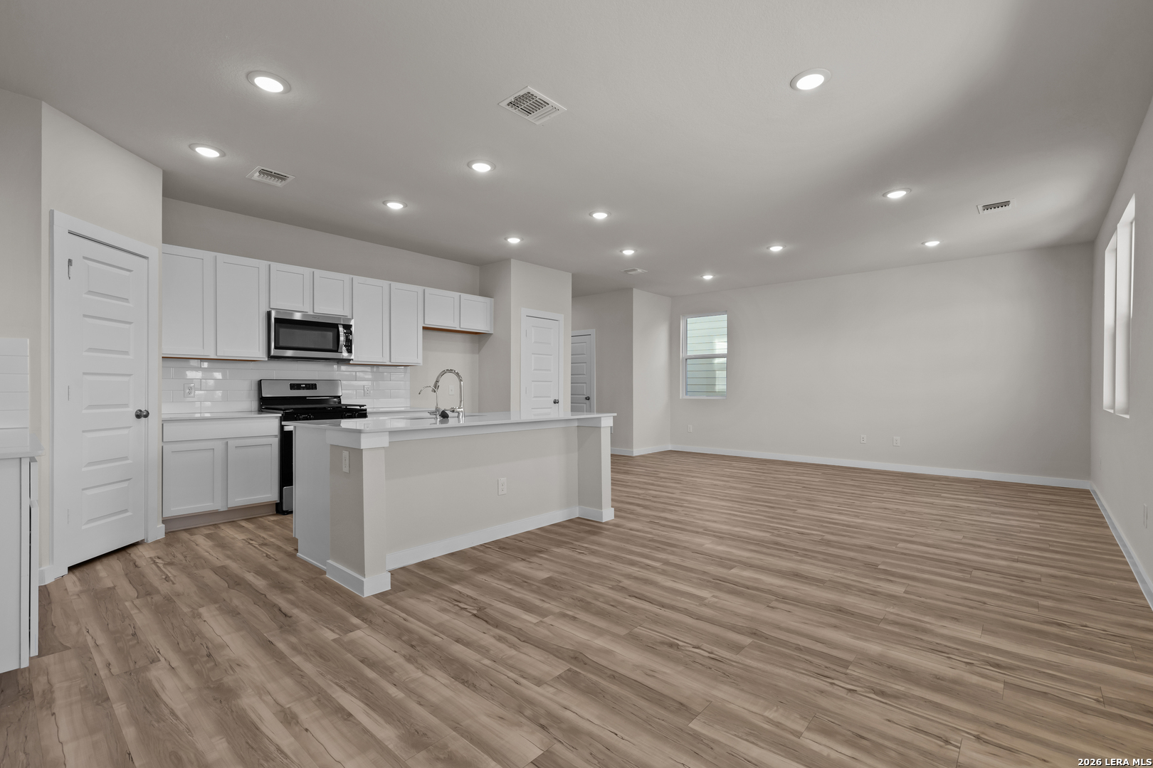 2327 Crisp Glen San Antonio TX 78224