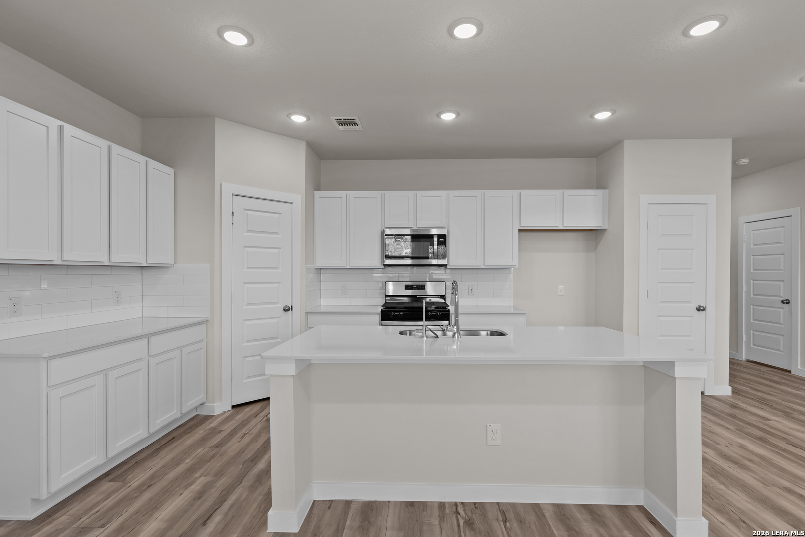 2327 Crisp Glen San Antonio TX 78224