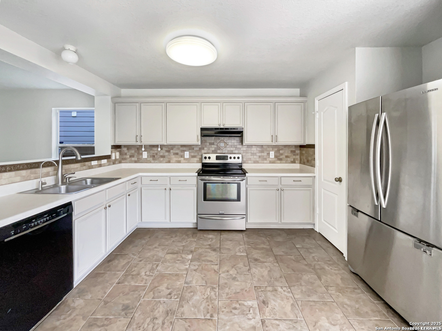 7815 Hedrick Farm San Antonio TX 78239