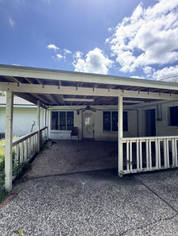 2406 Bon Aire Avenue Victoria TX 77901