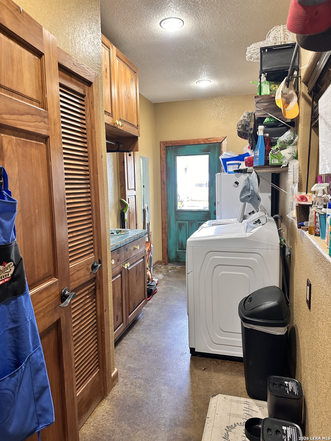 68 County Road 436 Harwood TX 78632