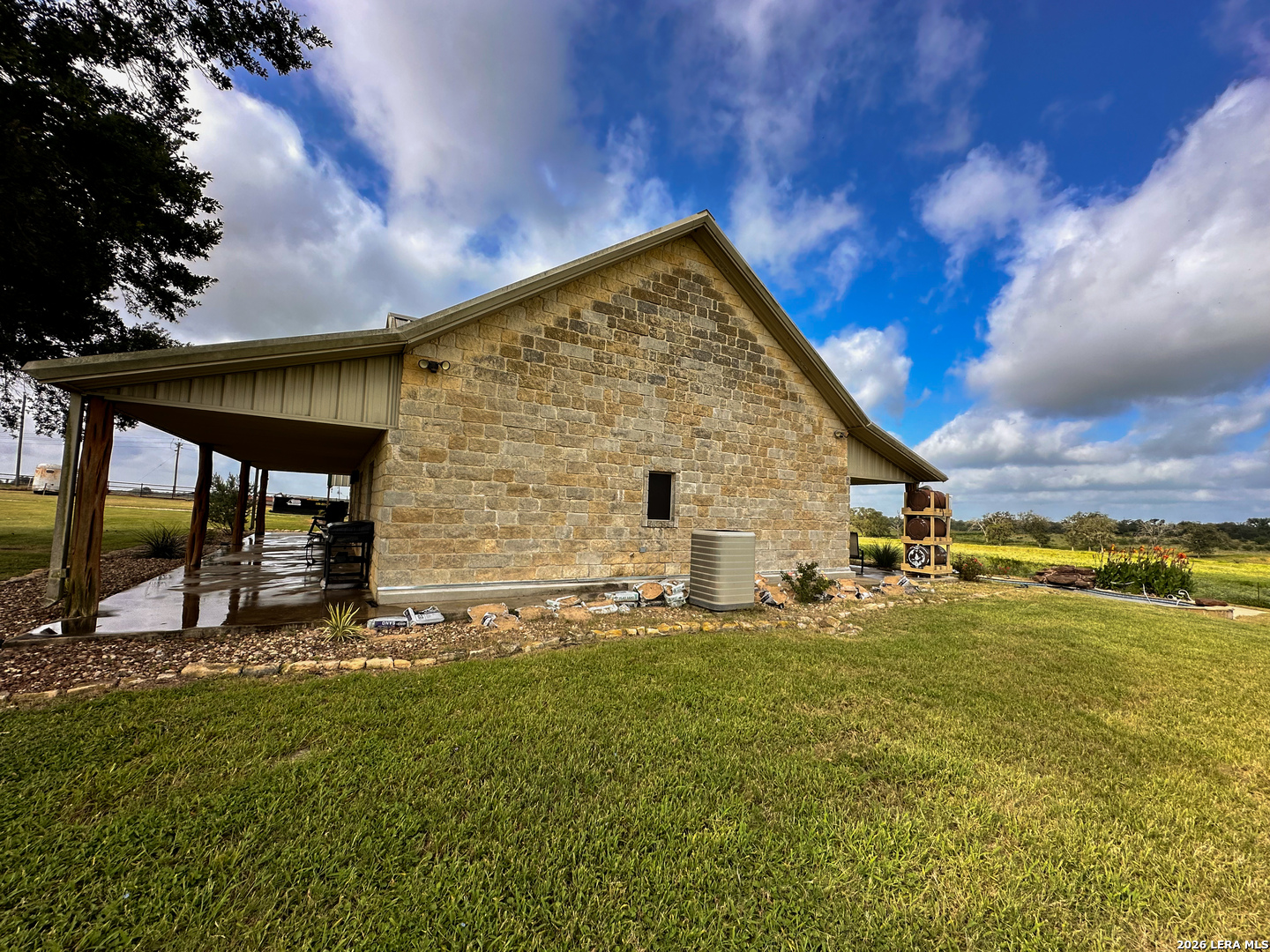 68 County Road 436 Harwood TX 78632
