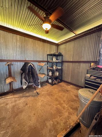 68 County Road 436 Harwood TX 78632