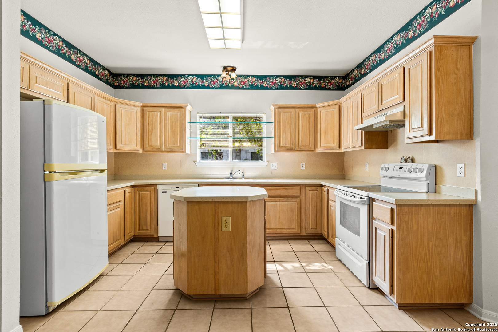 141 Oak Knoll Boerne TX 78006