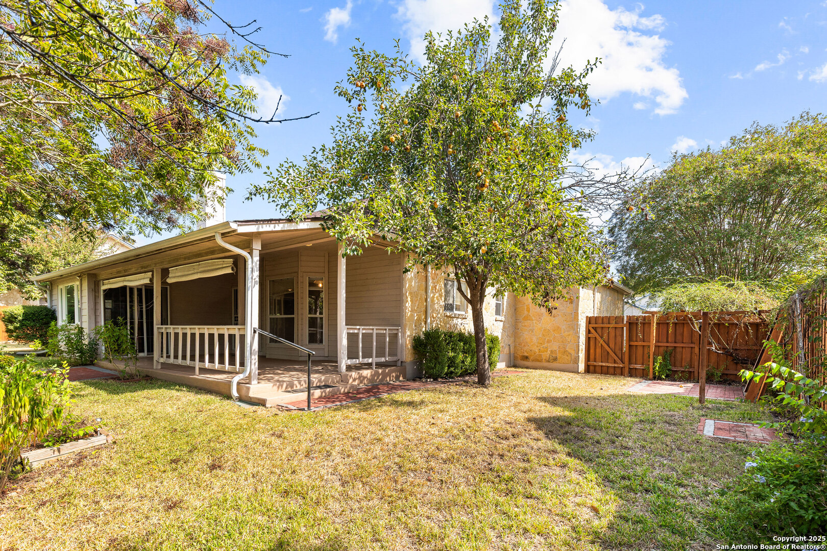 141 Oak Knoll Boerne TX 78006