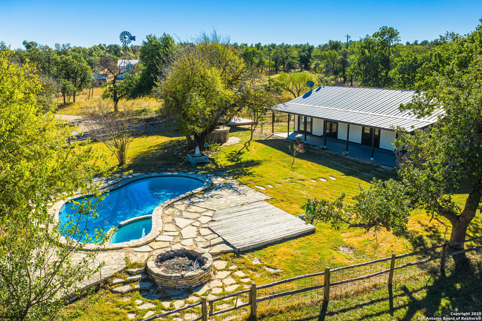 28 Ruger Road Fredericksburg TX 78624