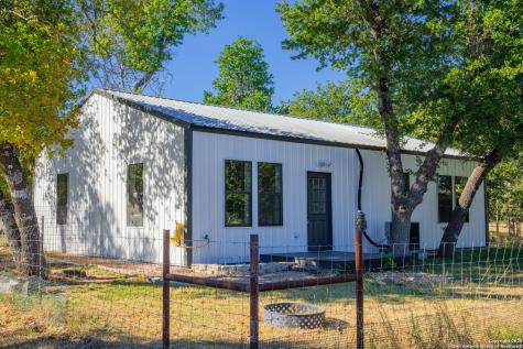 28 Ruger Road Fredericksburg TX 78624