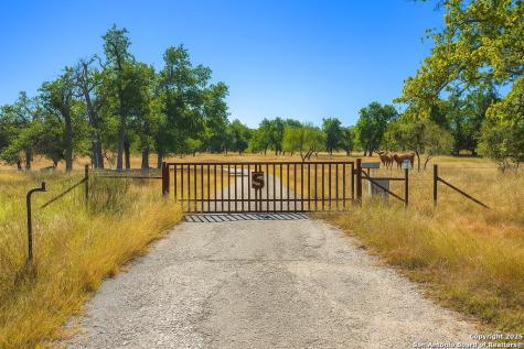 28 Ruger Road Fredericksburg TX 78624