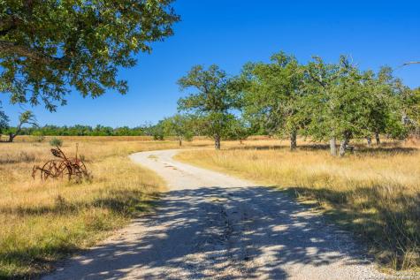 28 Ruger Road Fredericksburg TX 78624