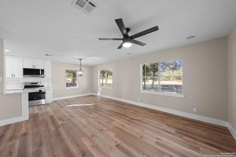28 Ruger Road Fredericksburg TX 78624