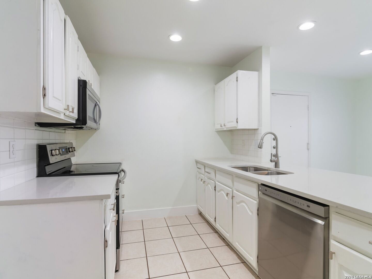 1913 Creek Mountain San Antonio TX 78259