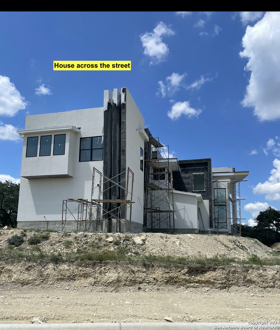 24311 Tres Arroyos San Antonio TX 78255