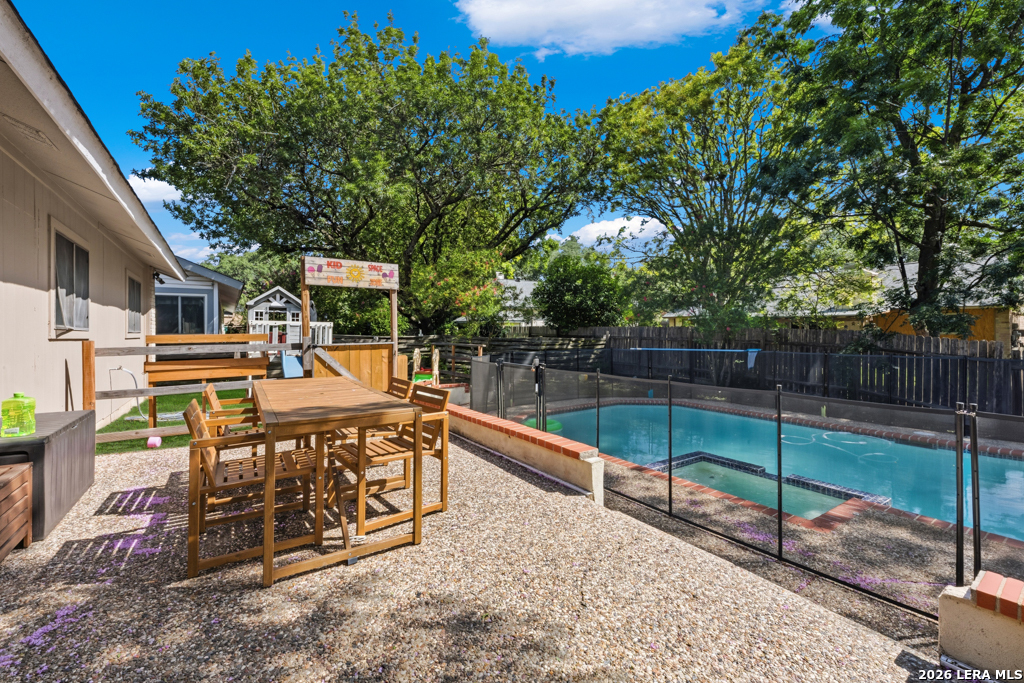 16514 Fox Knoll San Antonio TX 78247
