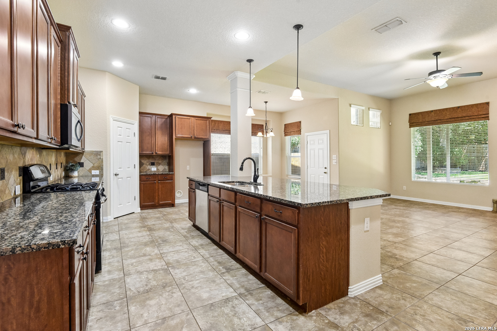 1903 Roaring Fork San Antonio TX 78260