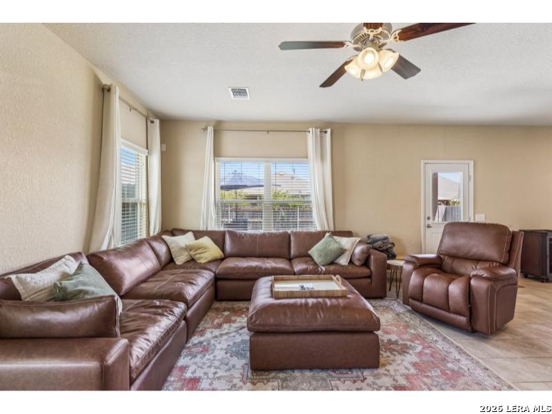 2727 Wheatfield Way New Braunfels TX 78130