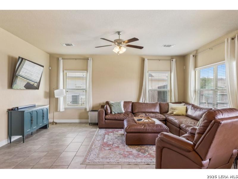 2727 Wheatfield Way New Braunfels TX 78130
