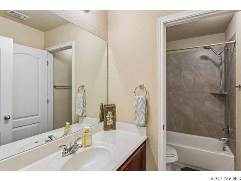2727 Wheatfield Way New Braunfels TX 78130