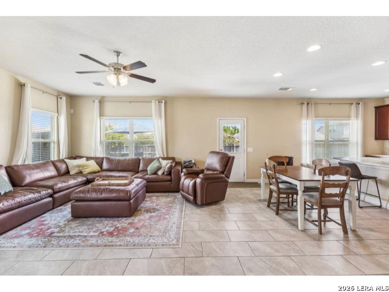 2727 Wheatfield Way New Braunfels TX 78130