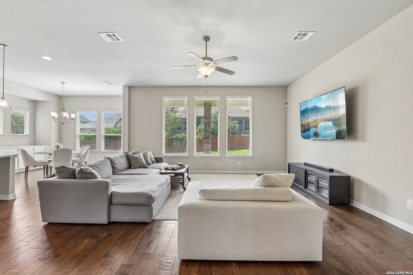 1610 Nightshade San Antonio TX 78260
