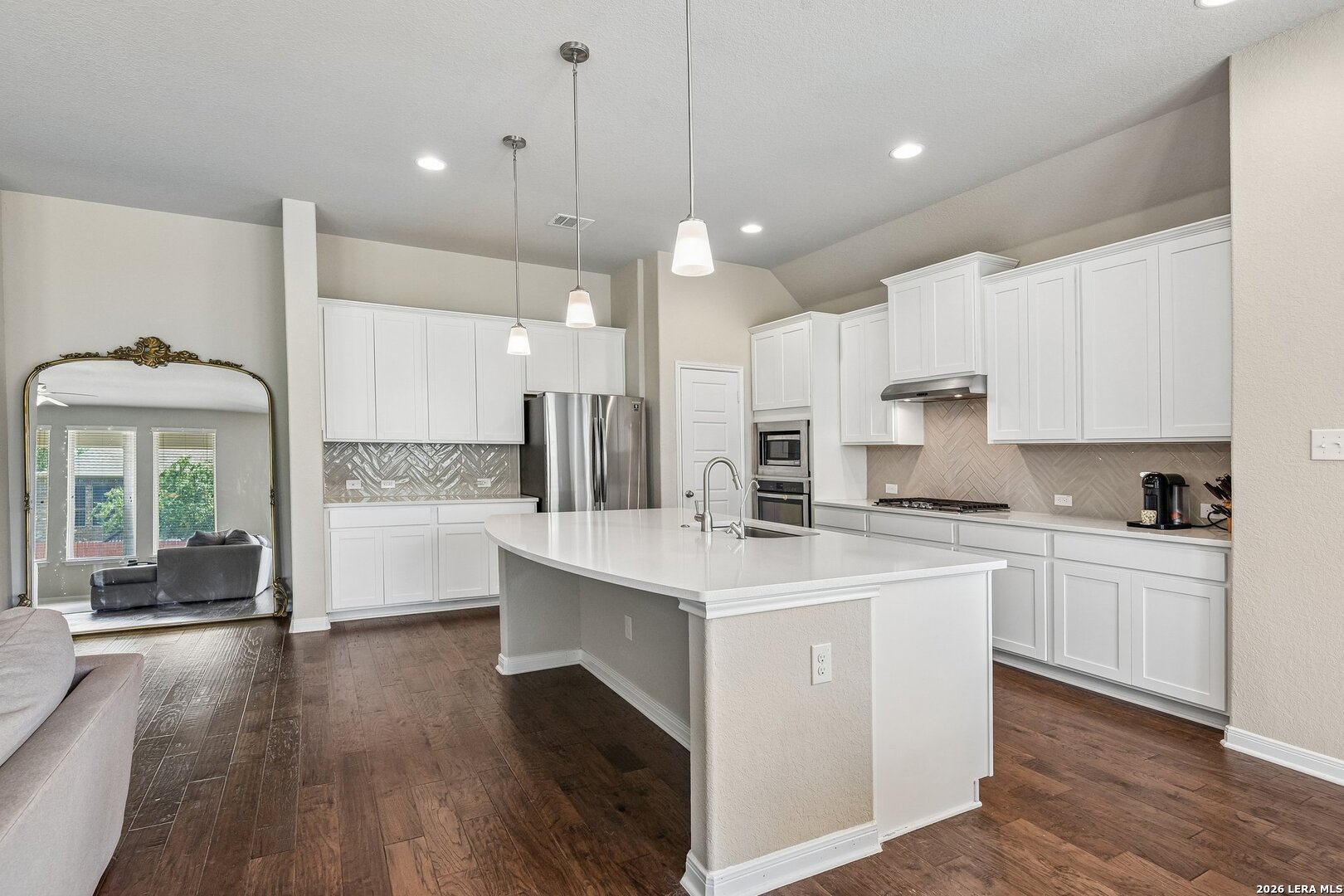 1610 Nightshade San Antonio TX 78260