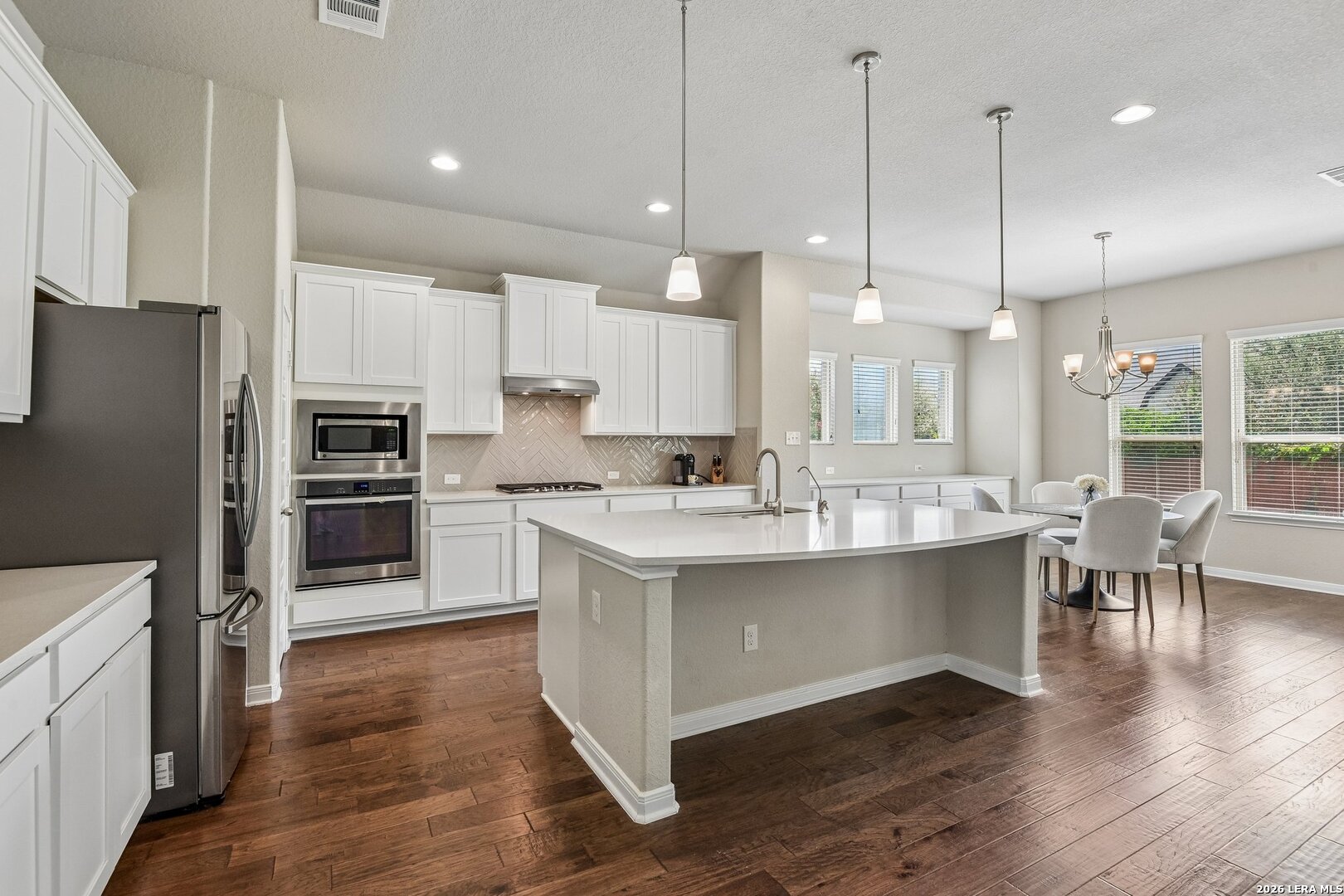 1610 Nightshade San Antonio TX 78260