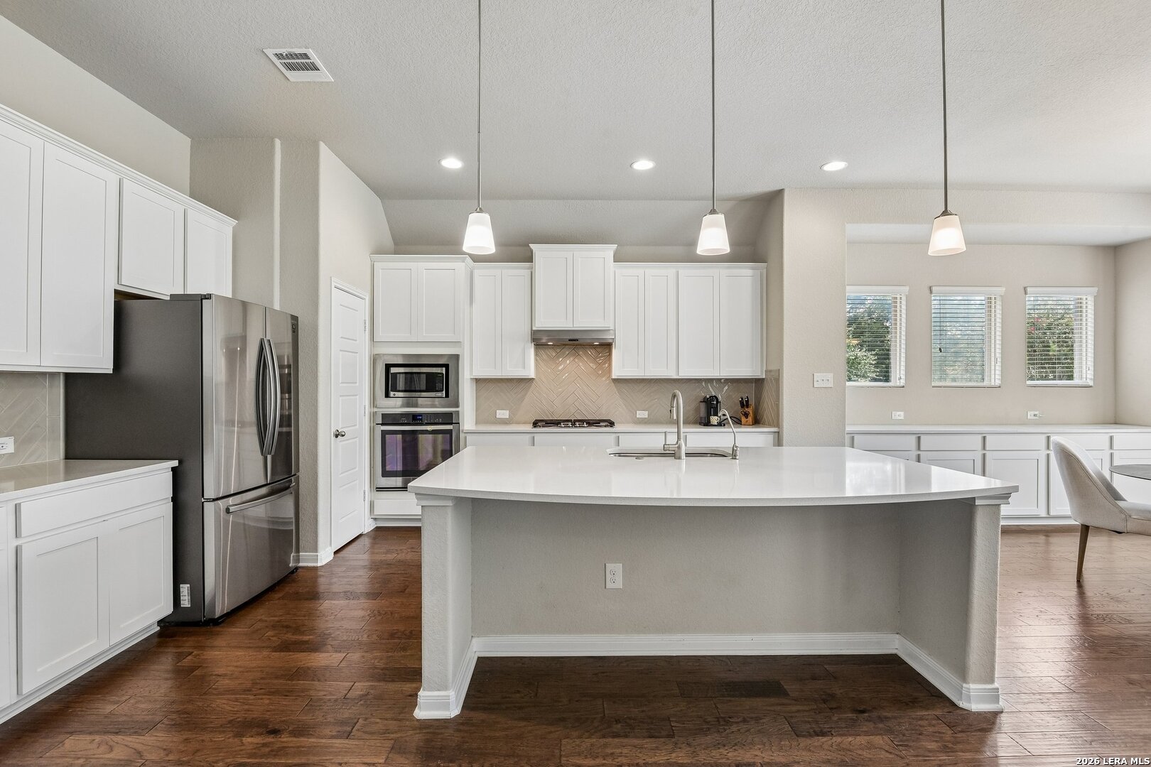 1610 Nightshade San Antonio TX 78260