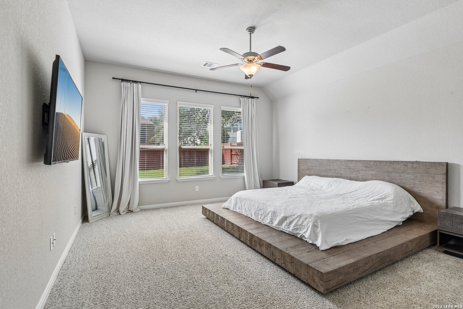 1610 Nightshade San Antonio TX 78260