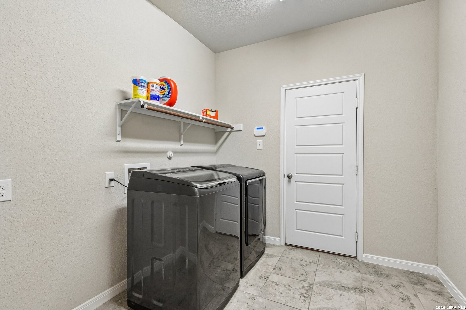 1610 Nightshade San Antonio TX 78260
